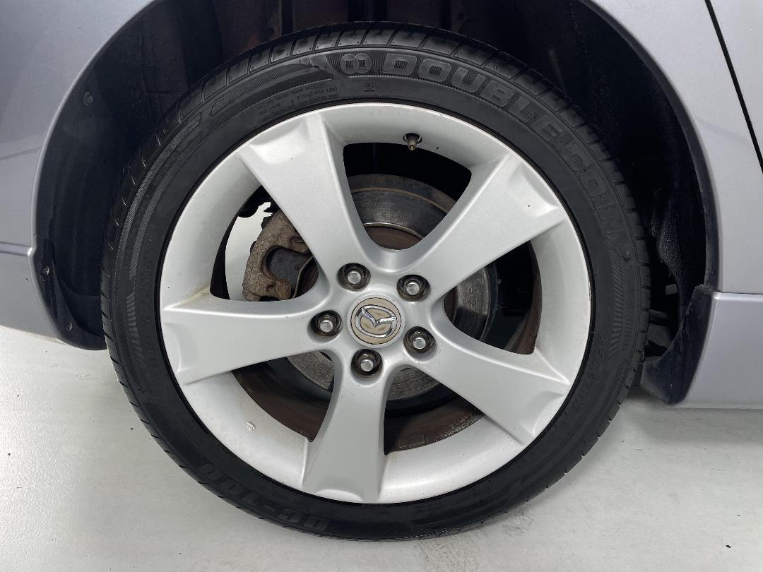 Photo '12' of Mazda Axela