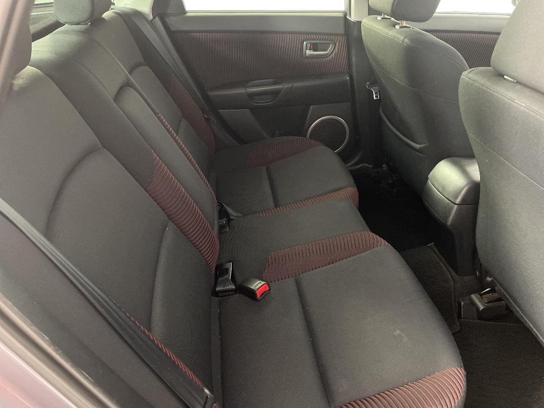 Photo '20' of Mazda Axela