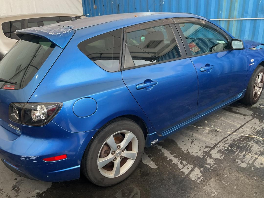 Photo '5' of Mazda Axela