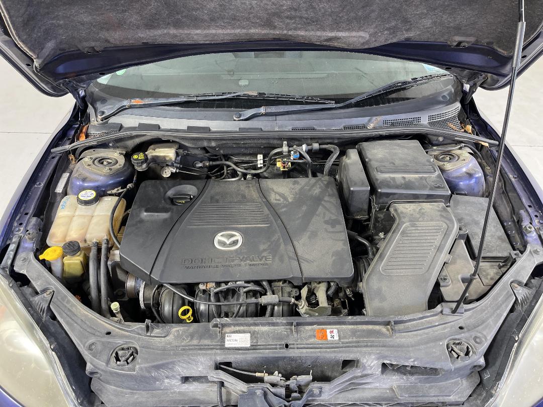 Photo '11' of Mazda Axela