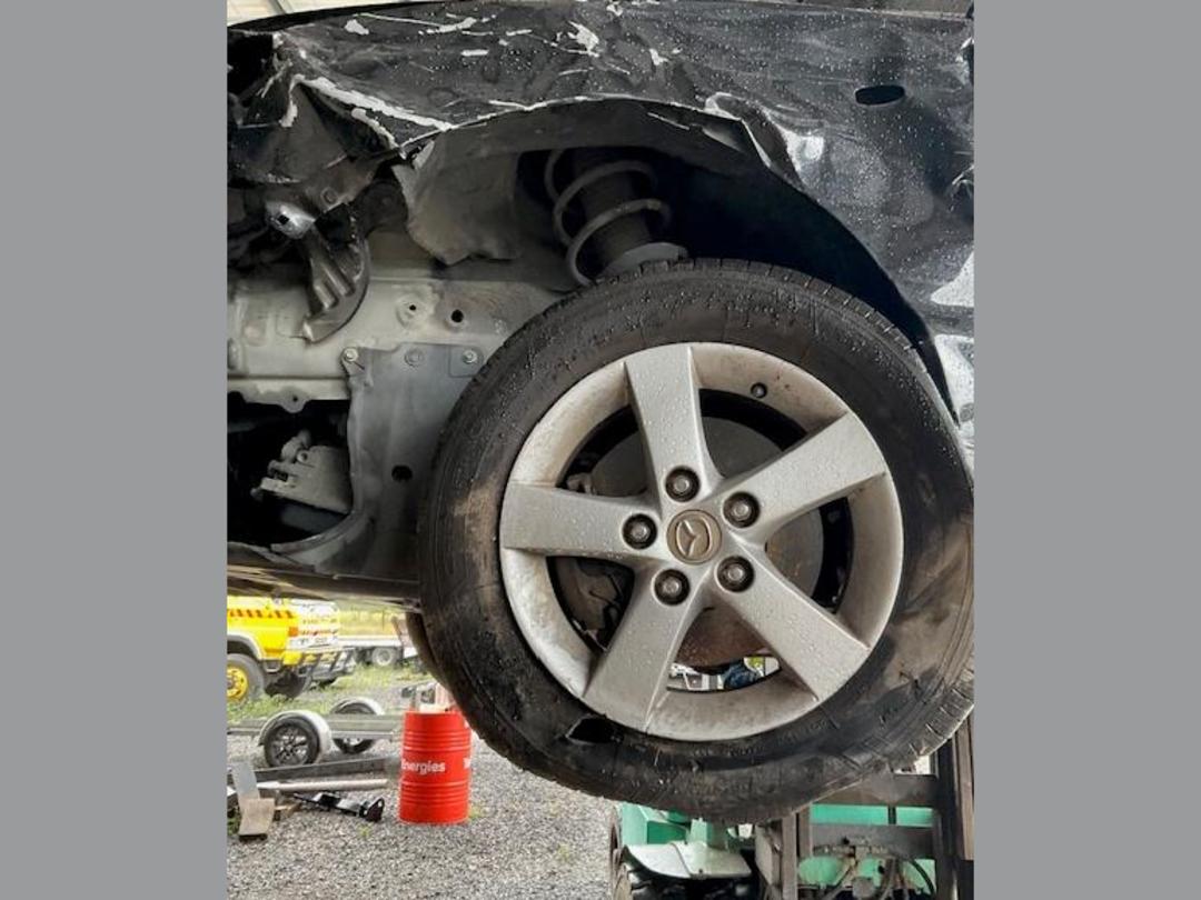 Photo '15' of Mazda Axela