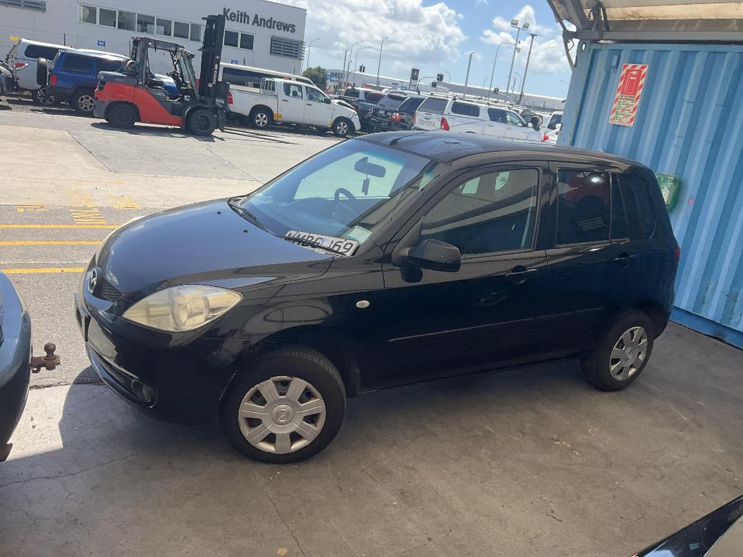 Photo '5' of Mazda Demio Photo '5' of Mazda Demio