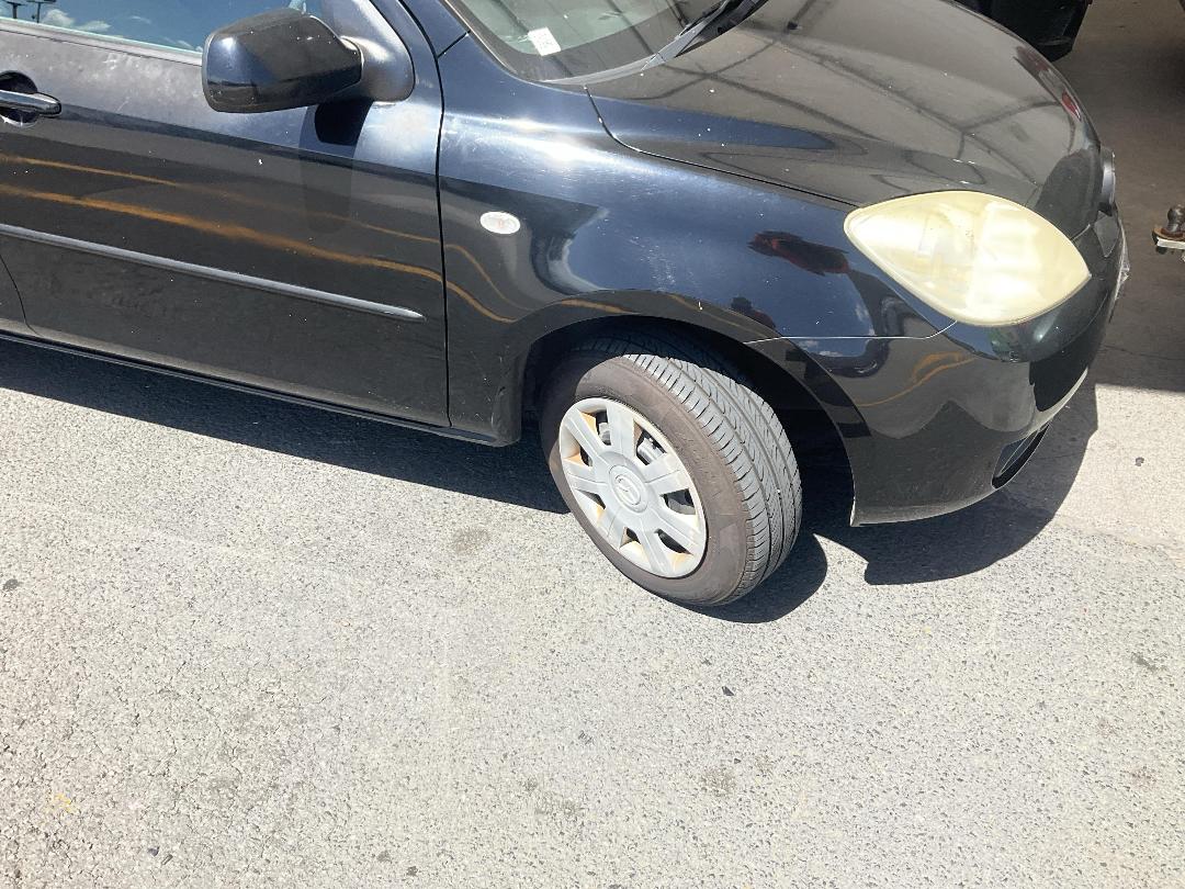 Photo '2' of Mazda Demio Photo '2' of Mazda Demio