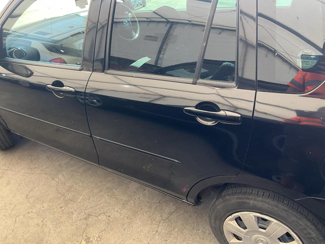 Photo '11' of Mazda Demio Photo '11' of Mazda Demio