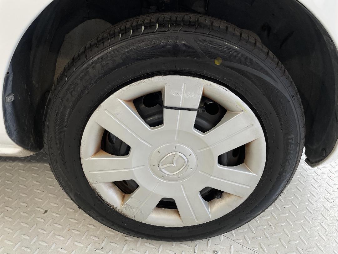 Photo '9' of Mazda Demio Photo '9' of Mazda Demio