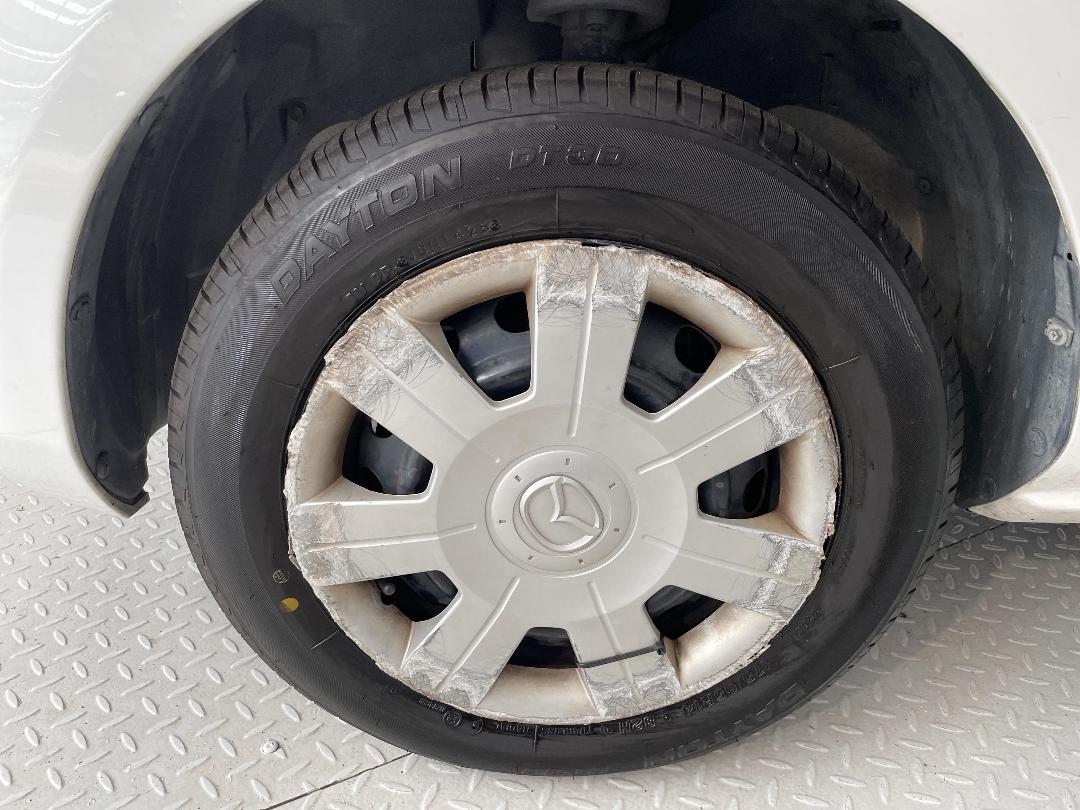 Photo '10' of Mazda Demio Photo '10' of Mazda Demio