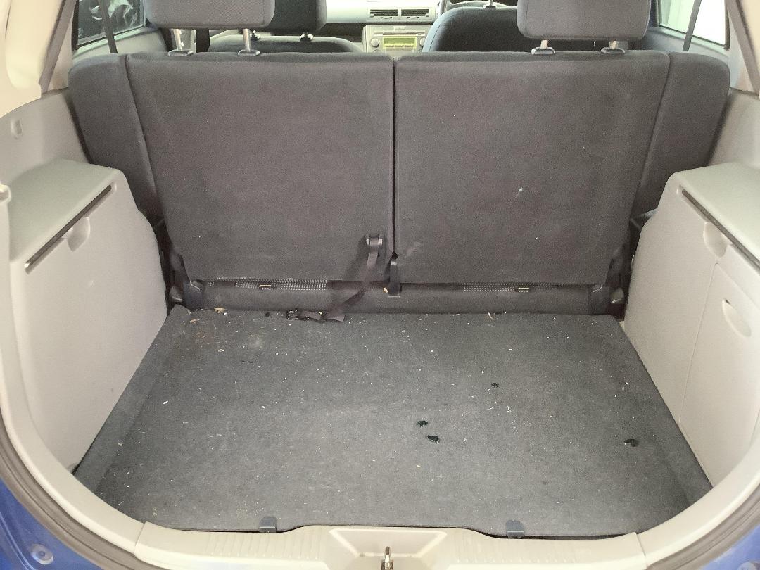 Photo '8' of Mazda Demio Photo '8' of Mazda Demio