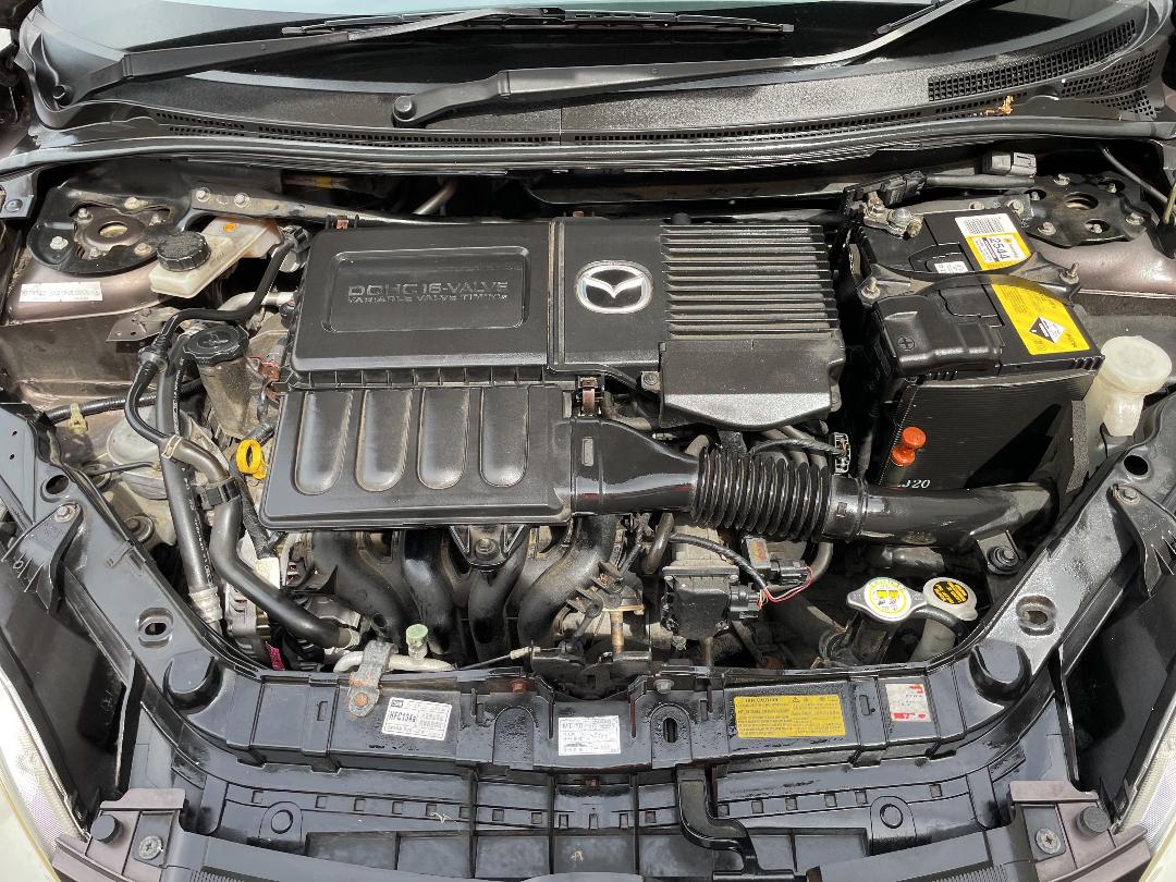 Photo '13' of Mazda Demio