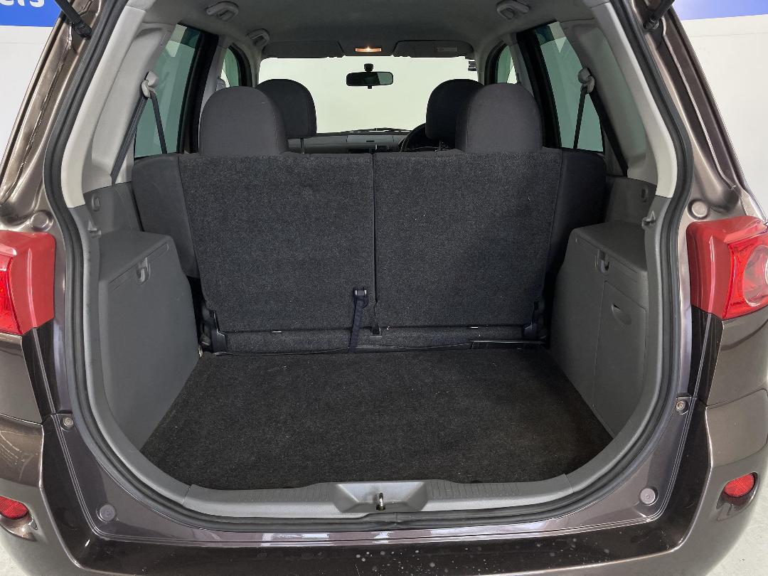 Photo '14' of Mazda Demio