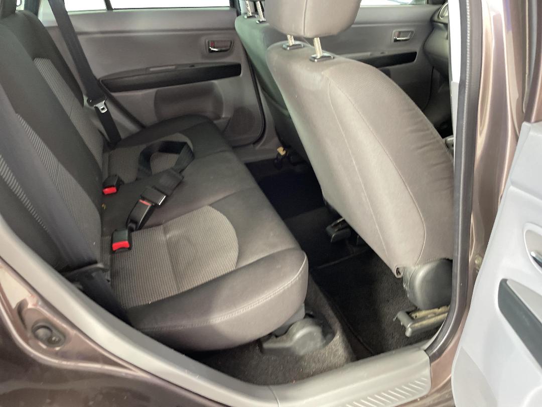 Photo '20' of Mazda Demio