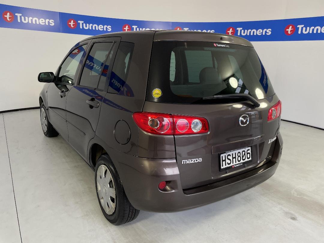 Photo '5' of Mazda Demio