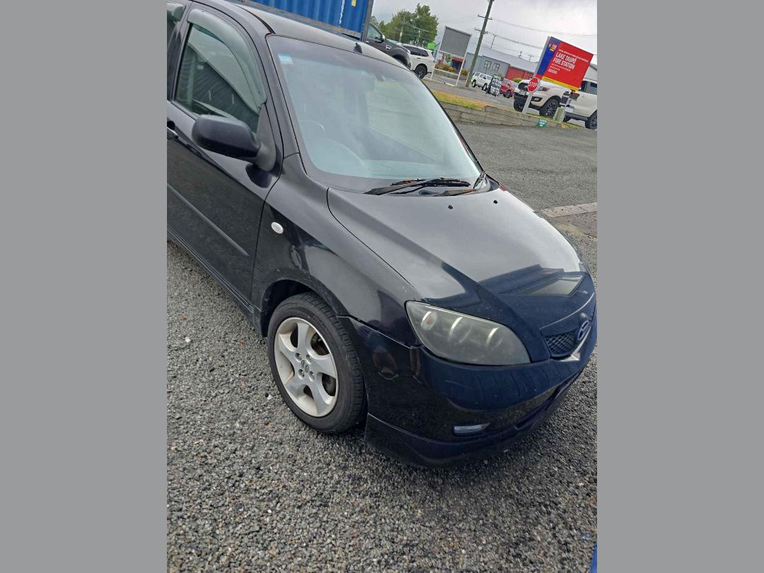 Photo '9' of Mazda Demio