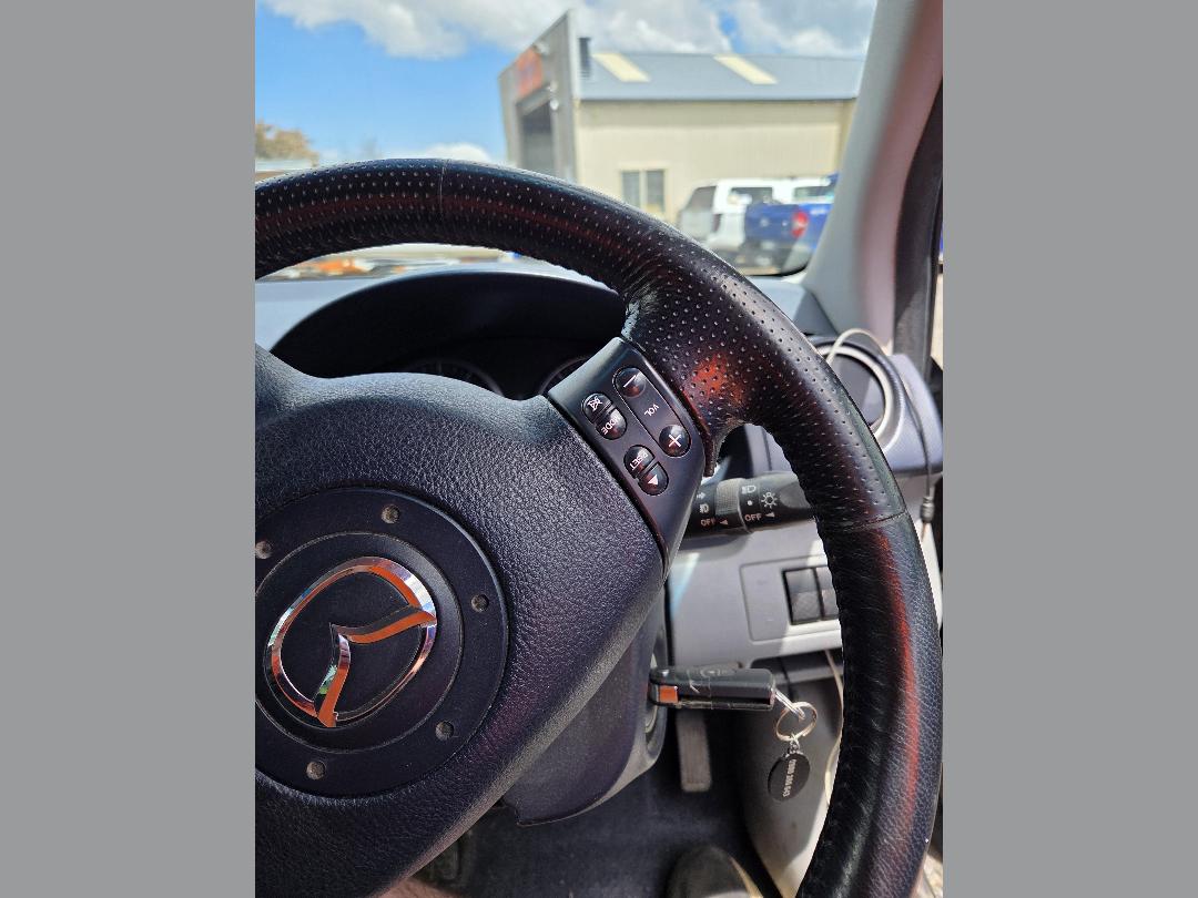 Photo '13' of Mazda Demio