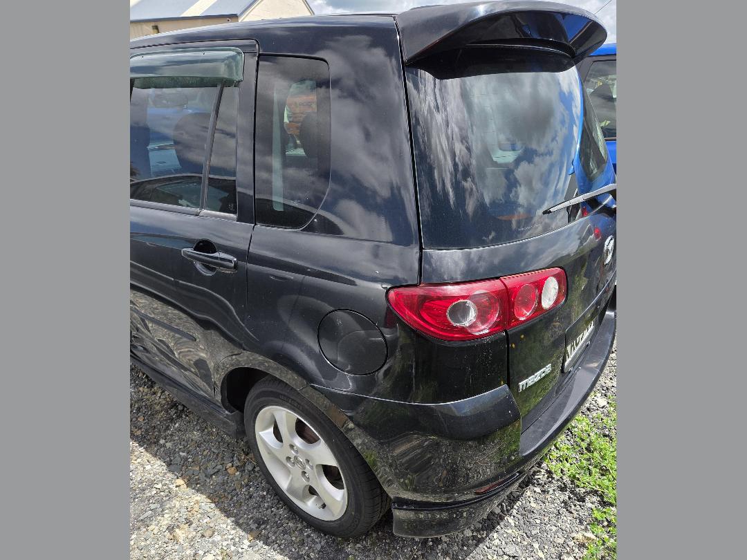 Photo '14' of Mazda Demio