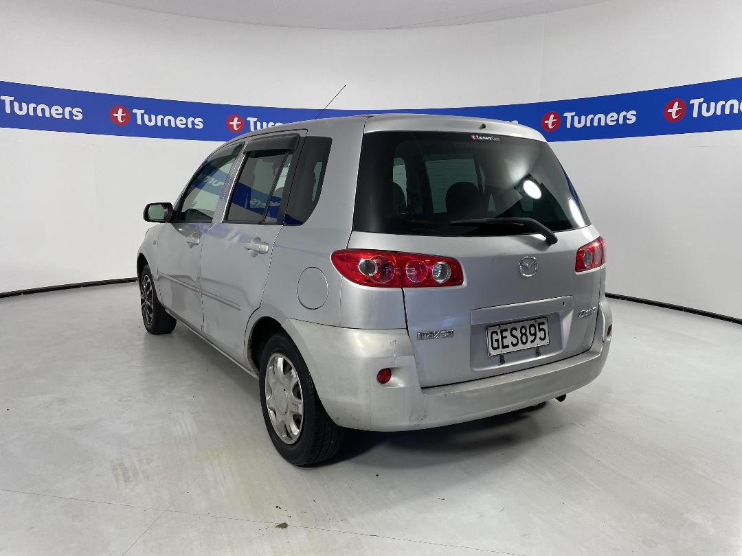 Photo '5' of Mazda Demio Photo '5' of Mazda Demio