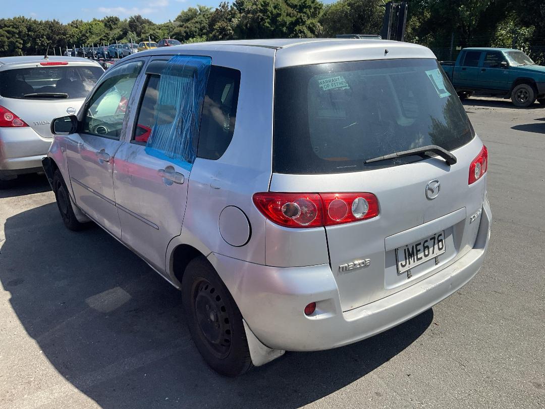 Photo '3' of Mazda Demio Photo '3' of Mazda Demio