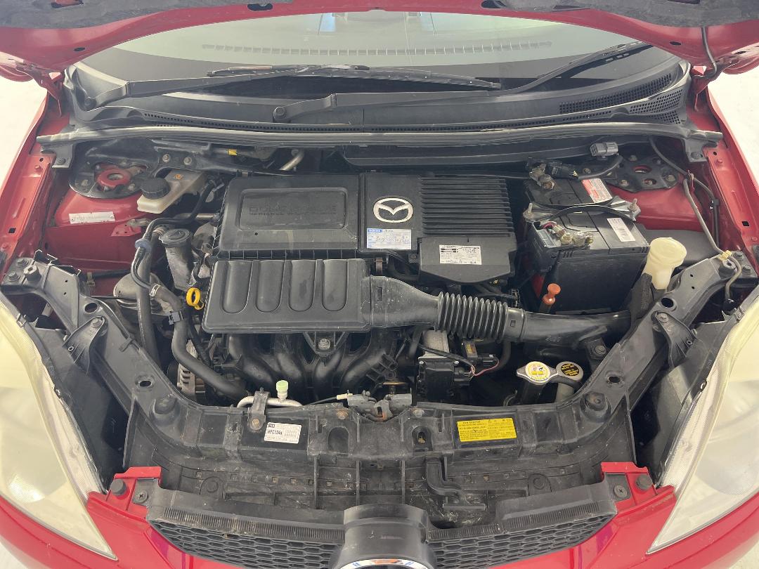 Photo '13' of Mazda Demio Photo '13' of Mazda Demio