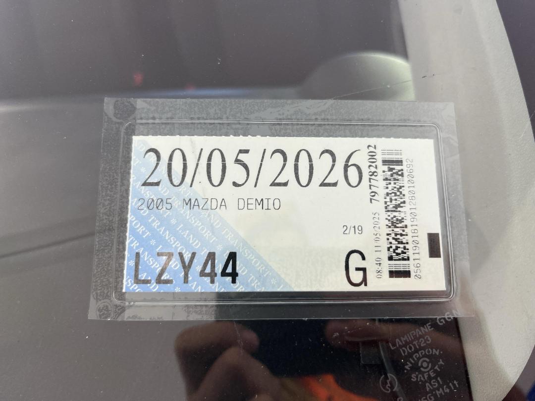 Photo '24' of Mazda Demio Photo '24' of Mazda Demio