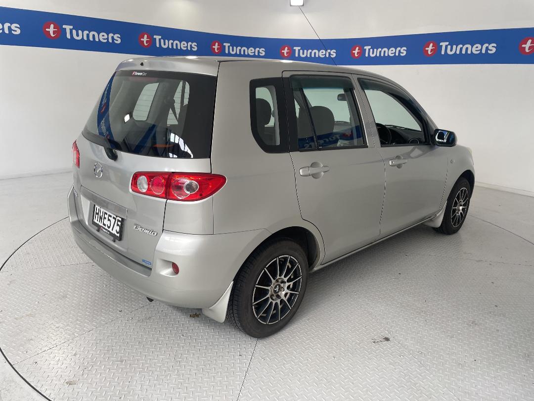 Photo '7' of Mazda Demio