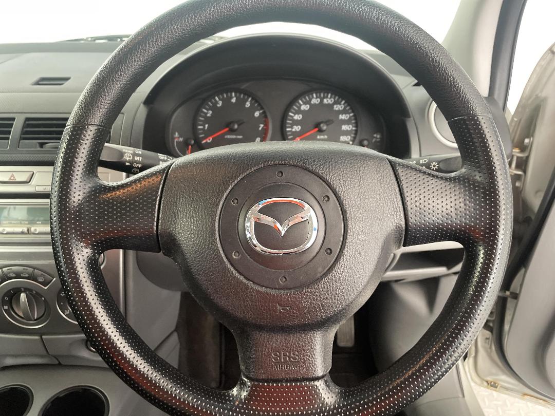 Photo '24' of Mazda Demio