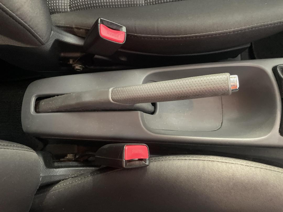 Photo '28' of Mazda Demio