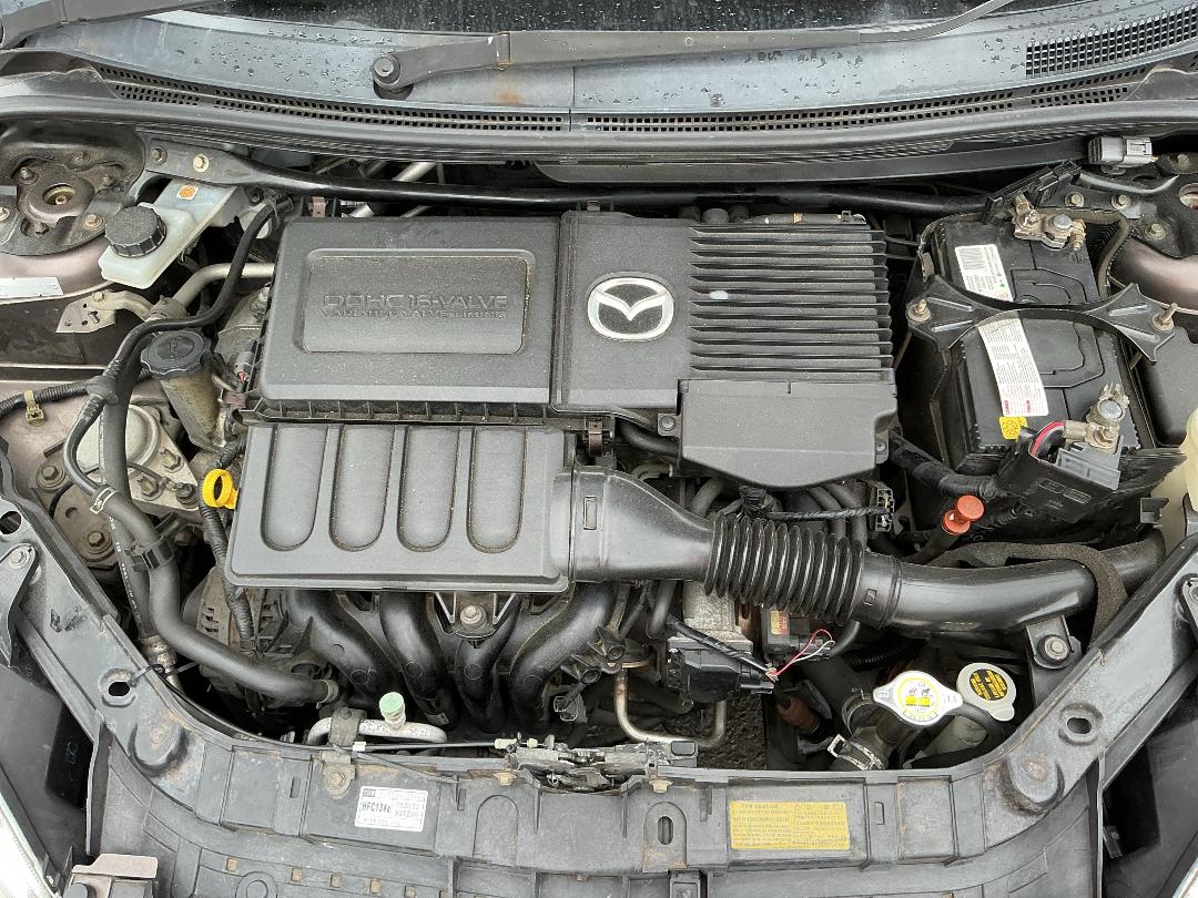 Photo '8' of Mazda Demio