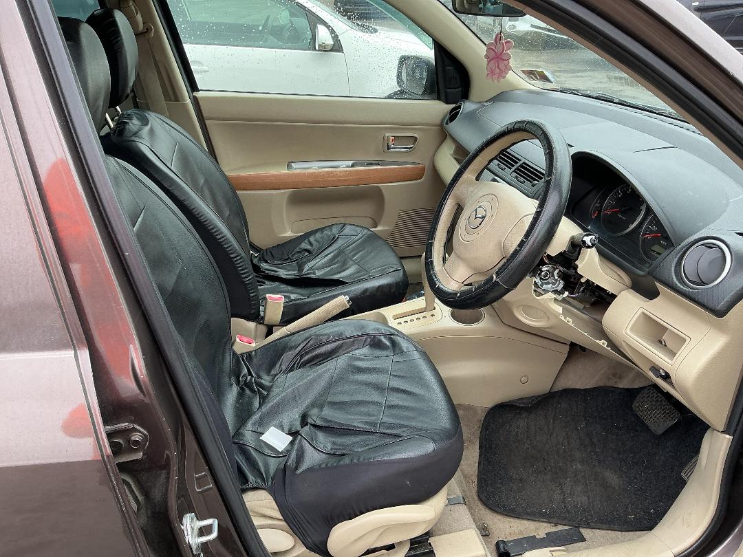 Photo '12' of Mazda Demio