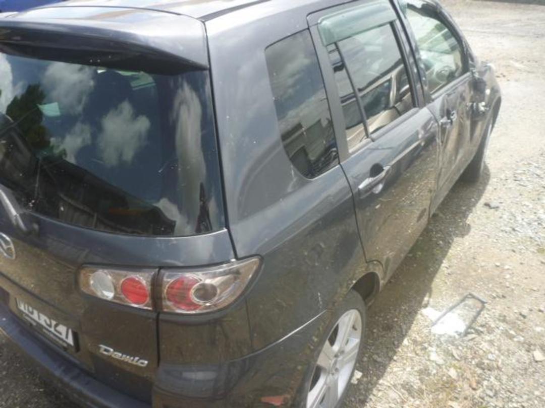 Photo '4' of Mazda Demio