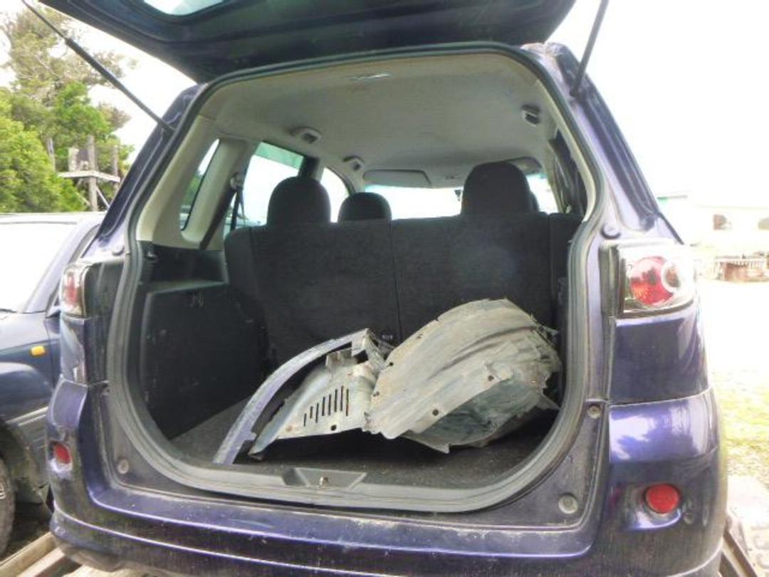 Photo '8' of Mazda Demio