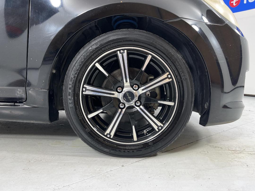 Photo '9' of Mazda Demio