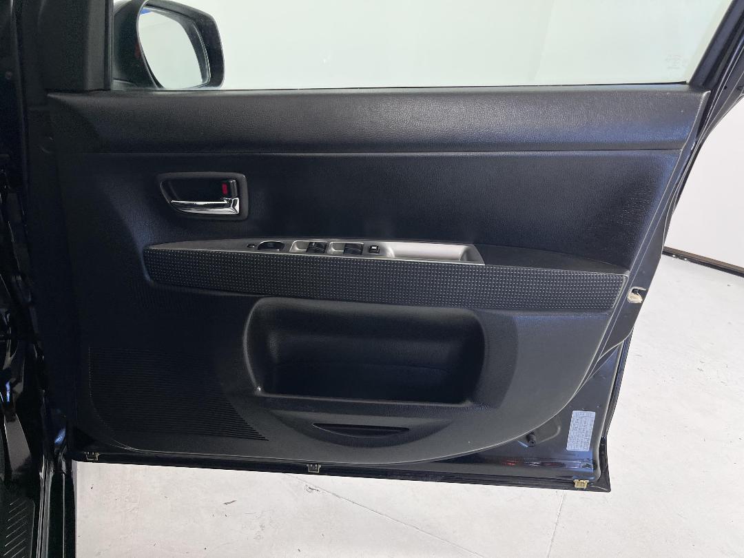 Photo '15' of Mazda Demio