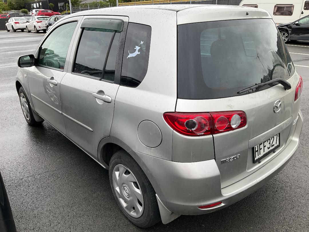 Photo '3' of Mazda Demio