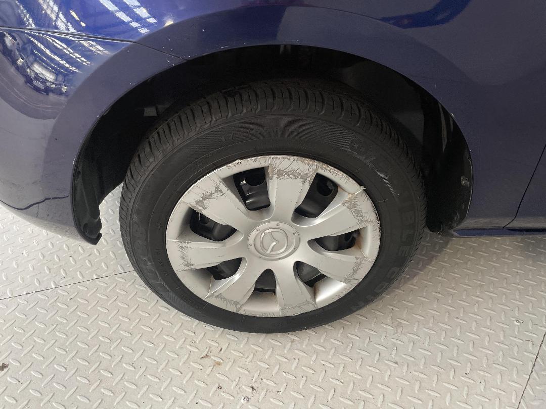 Photo '10' of Mazda Demio Photo '10' of Mazda Demio