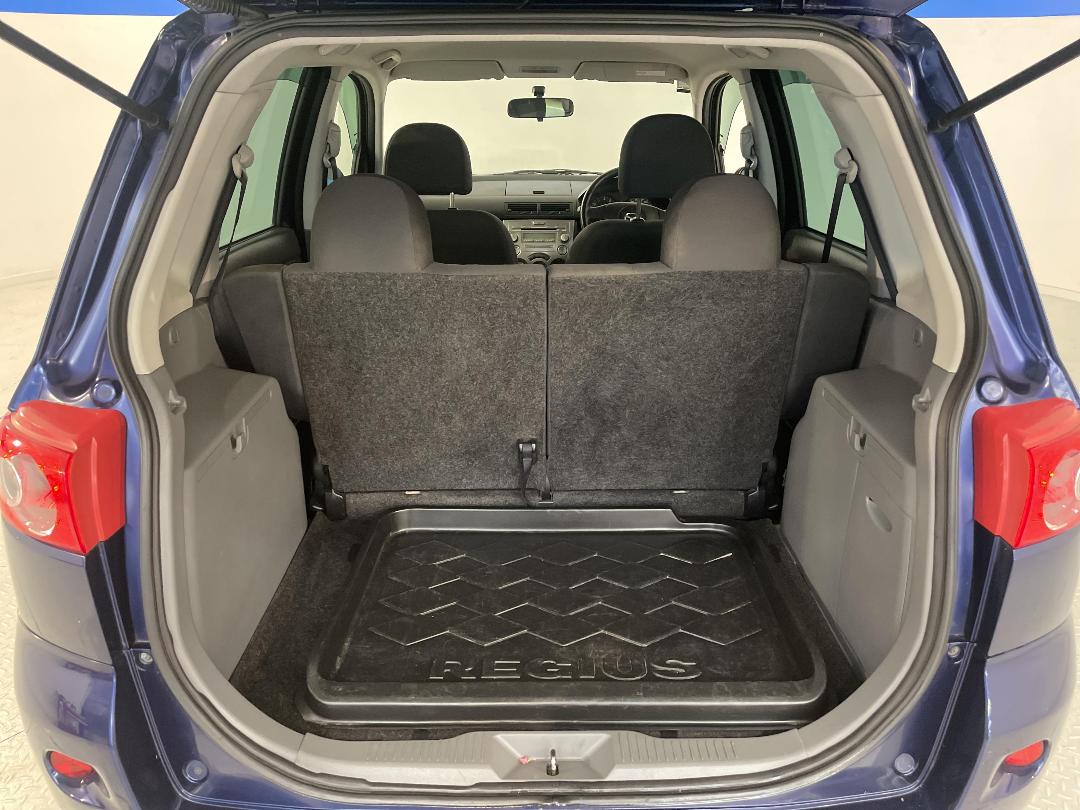 Photo '14' of Mazda Demio Photo '14' of Mazda Demio