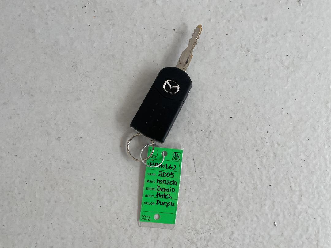 Photo '22' of Mazda Demio Photo '22' of Mazda Demio