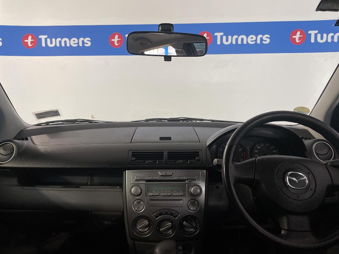 Photo '17' of Mazda Demio Photo '17' of Mazda Demio