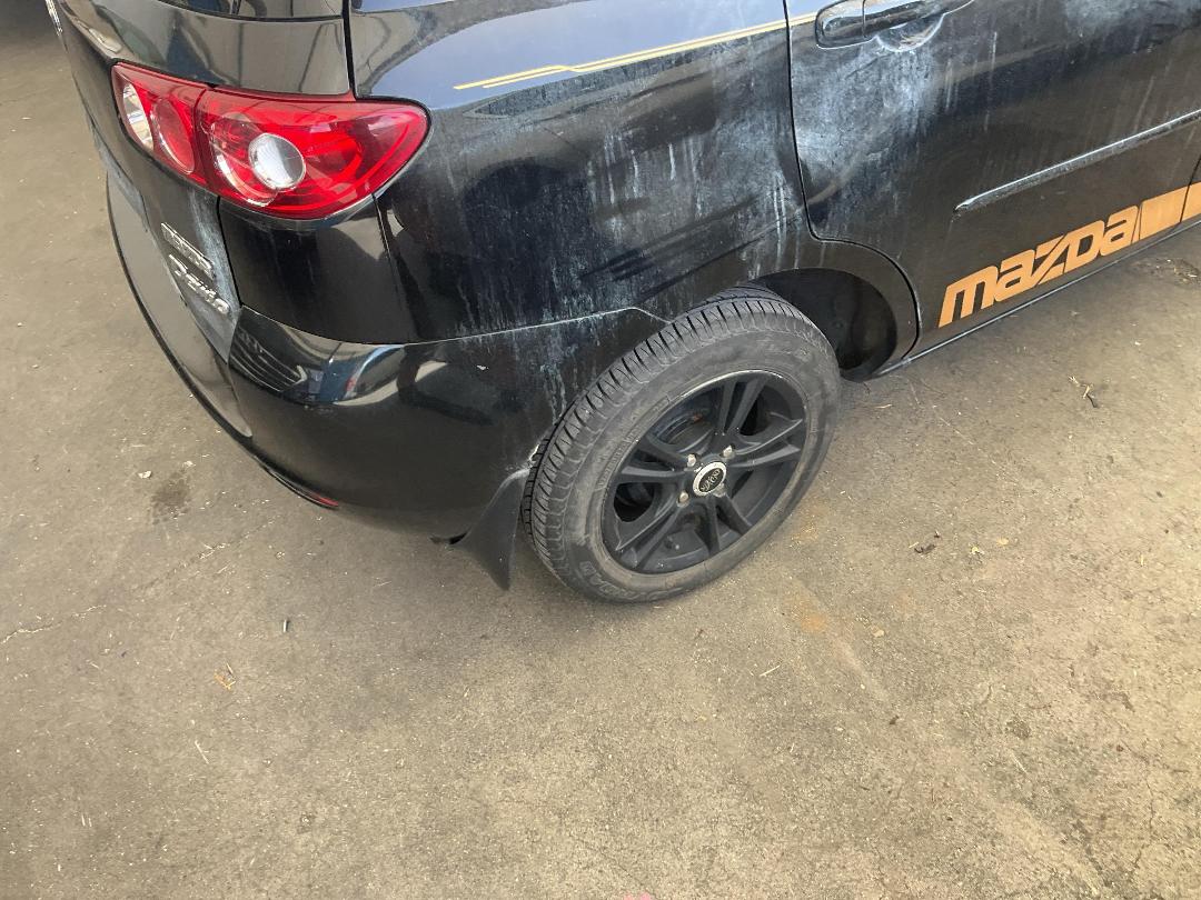 Photo '12' of Mazda Demio