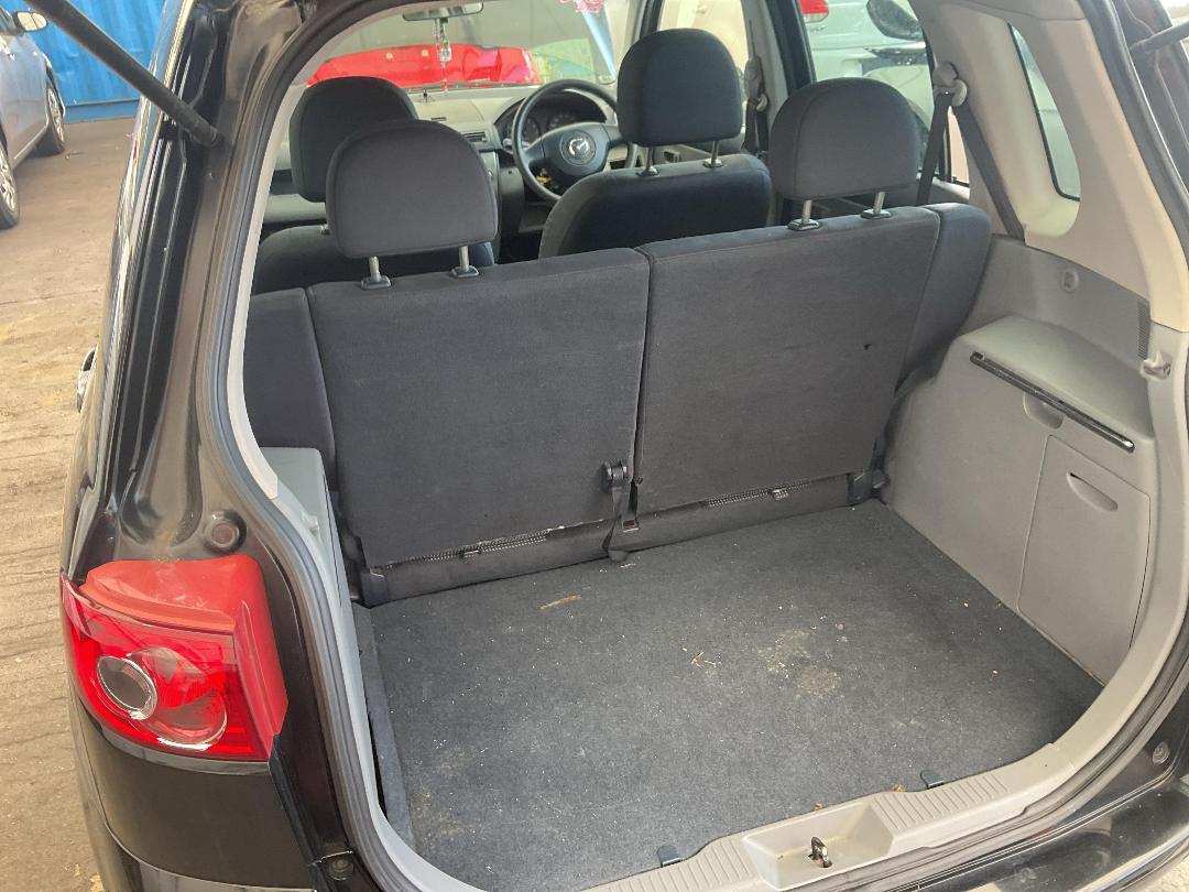 Photo '24' of Mazda Demio