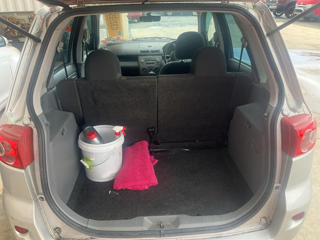 Photo '11' of Mazda Demio