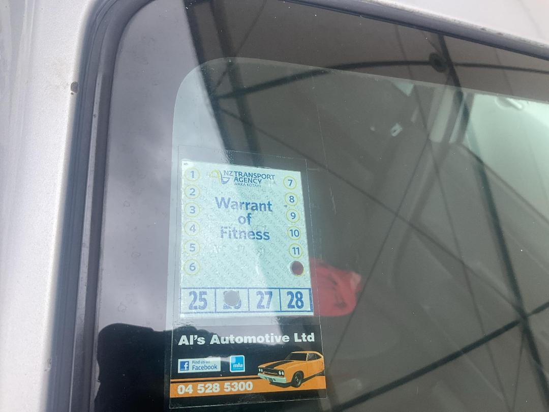 Photo '12' of Mazda Demio