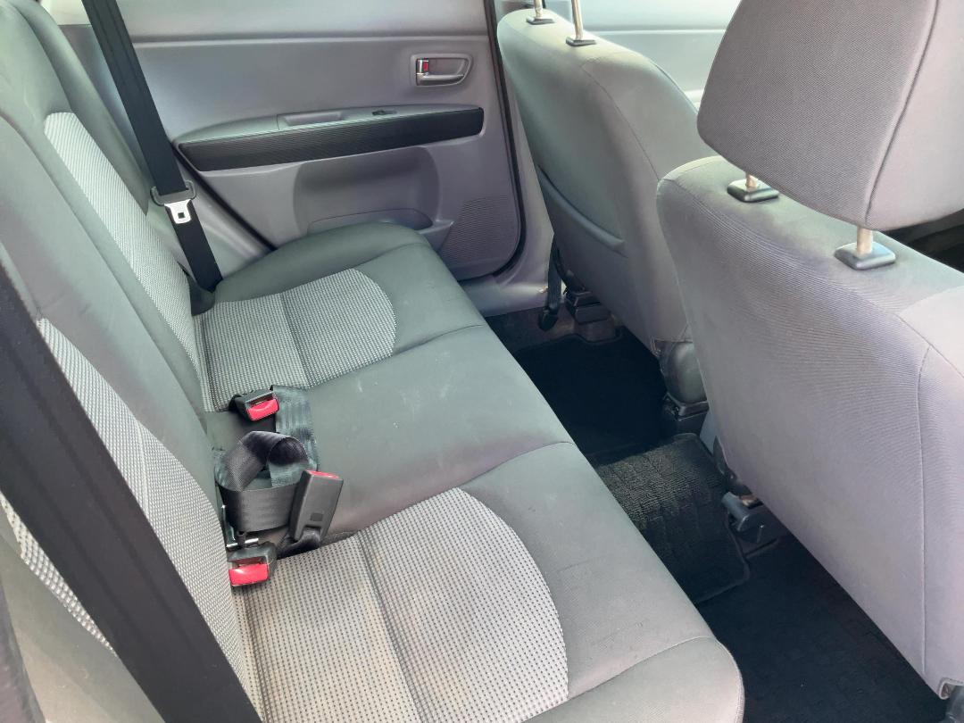 Photo '12' of Mazda Demio 1300