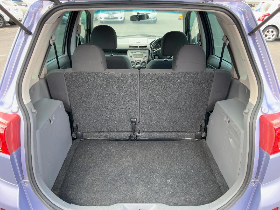 Photo '13' of Mazda Demio 1300