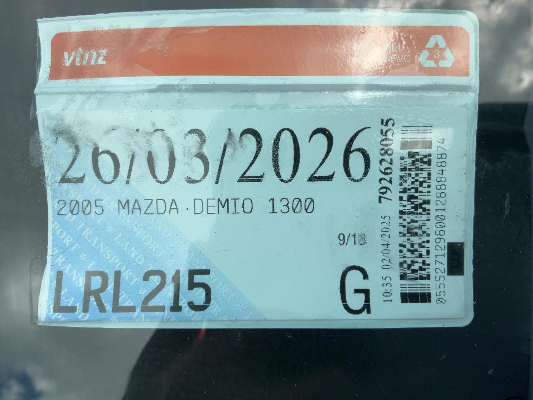 Photo '18' of Mazda Demio 1300