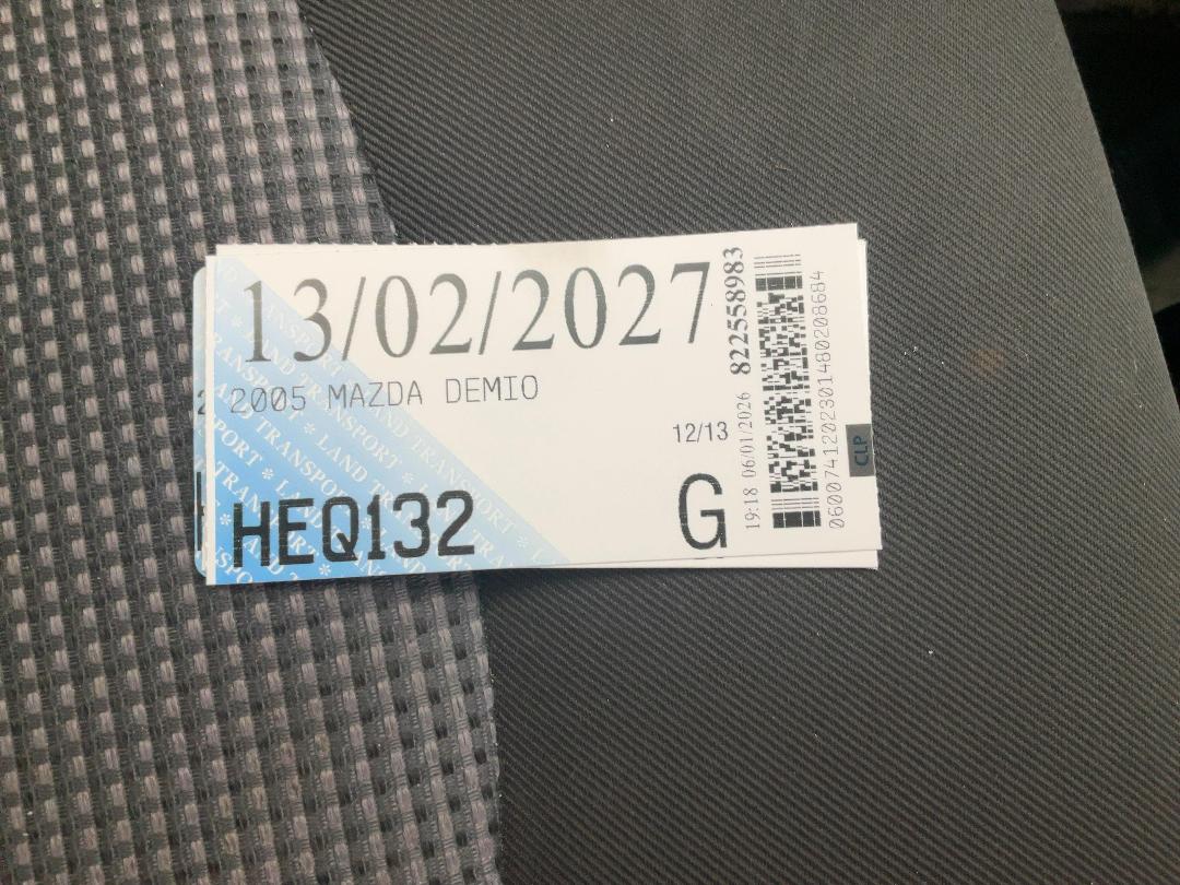 Photo '12' of Mazda Demio