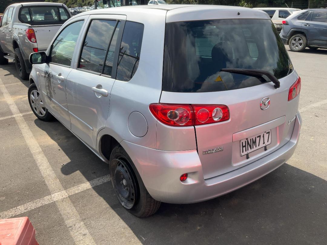 Photo '3' of Mazda Demio