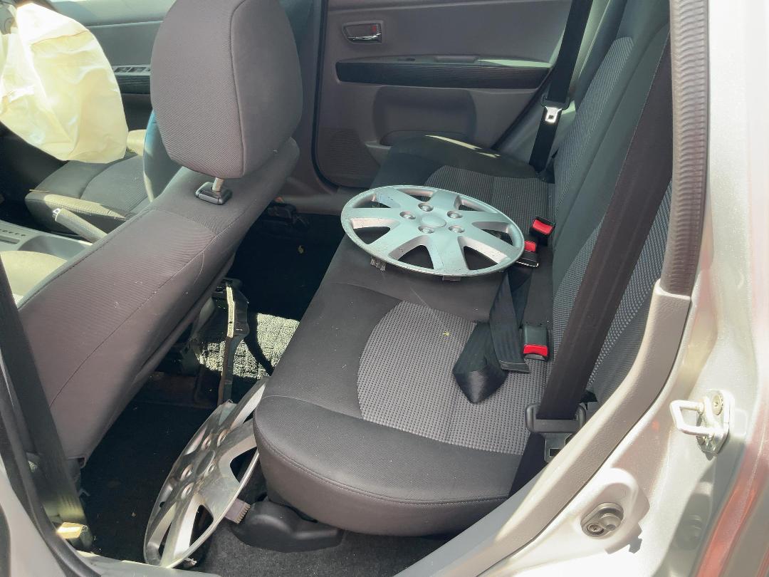 Photo '12' of Mazda Demio