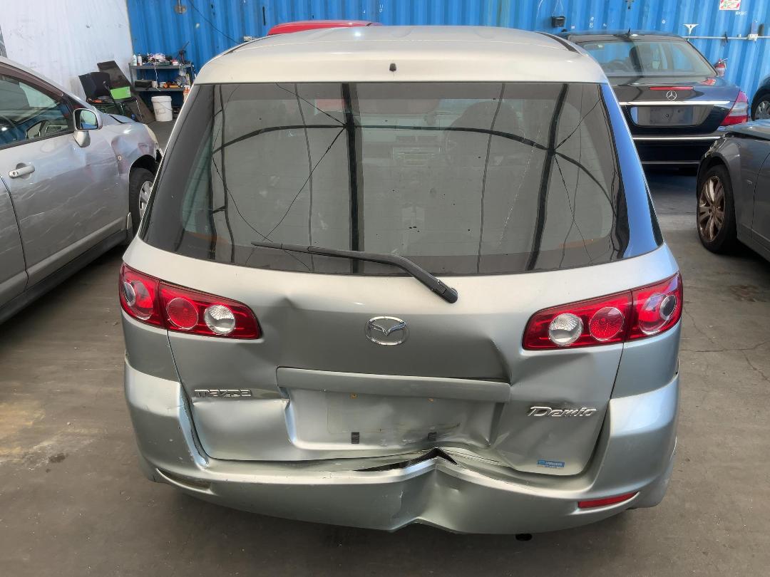 Photo '10' of Mazda Demio