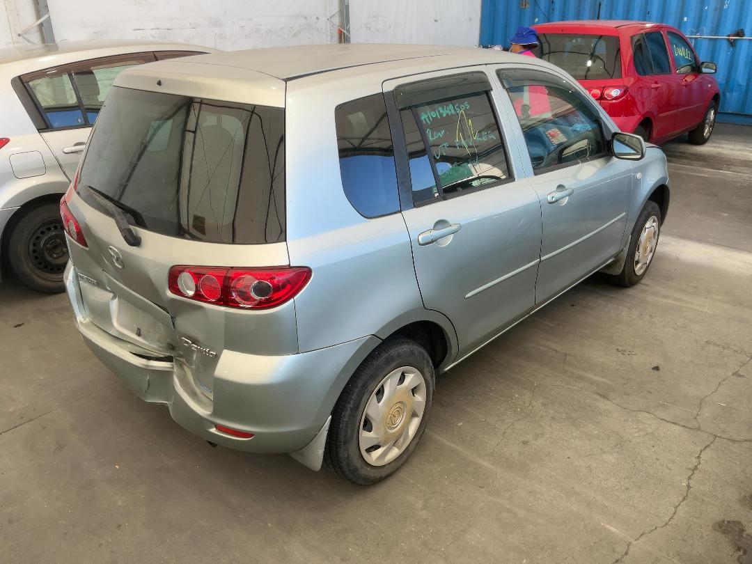 Photo '11' of Mazda Demio