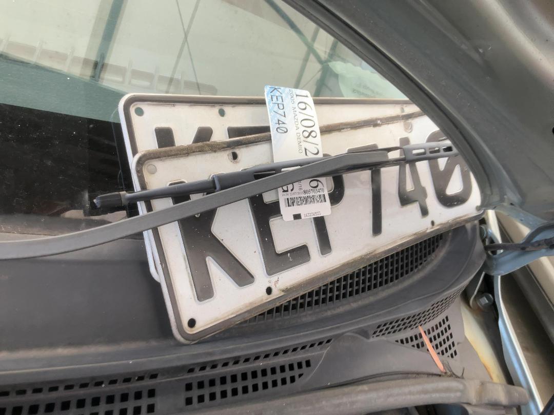 Photo '22' of Mazda Demio