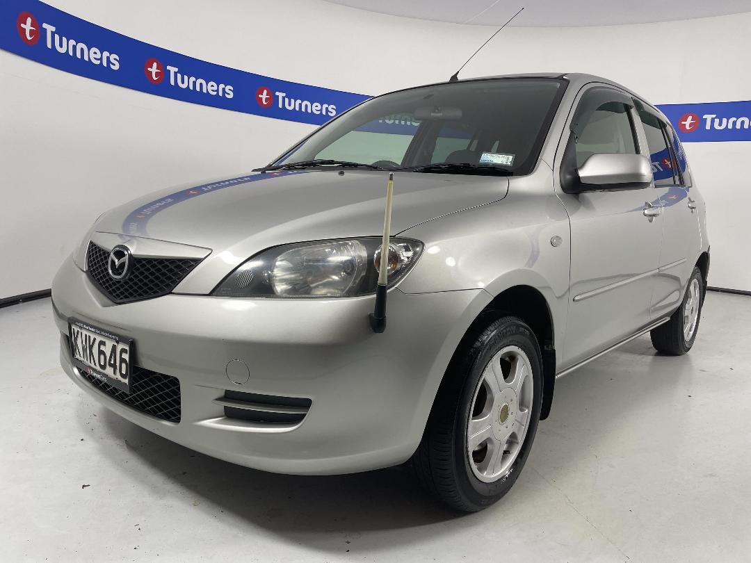 Photo '4' of Mazda Demio